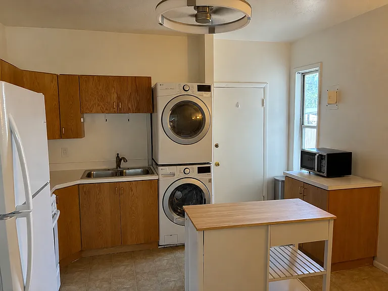 1156 E Westminster Ave #A — Photo 7