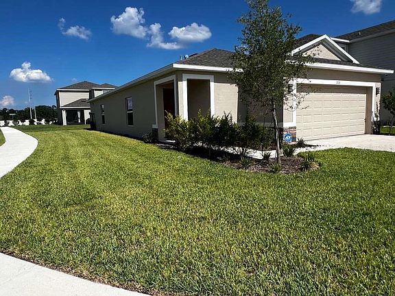 2nd image of 205 Acorn Rd