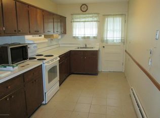 2220 Mount Hood Ln, Toms River, NJ