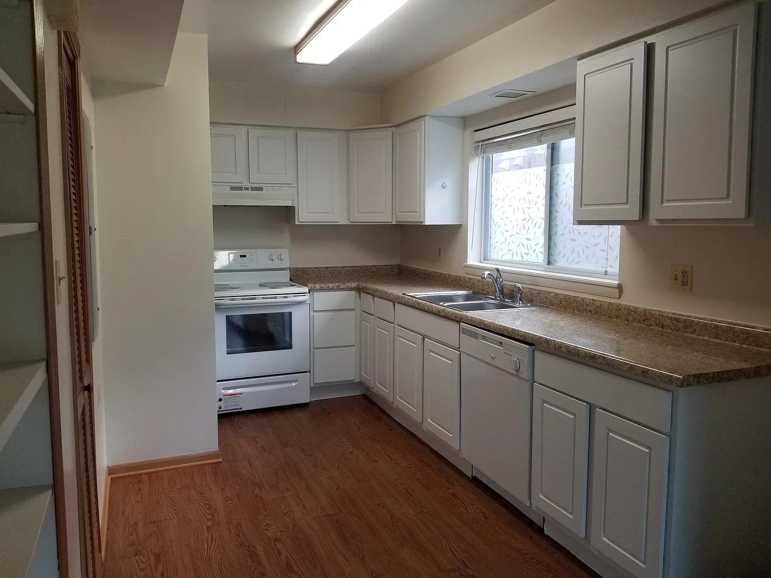 8703 Circle Dr photo 1