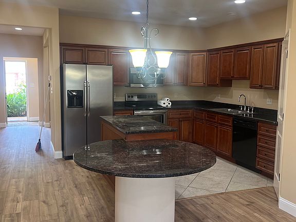2nd image of 2882 E Main St