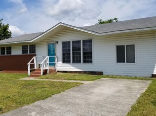 2709 Edwards Ave, Spring Lake, NC 28390