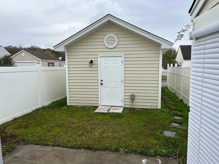 56 Ashleigh Ln — Photo 11