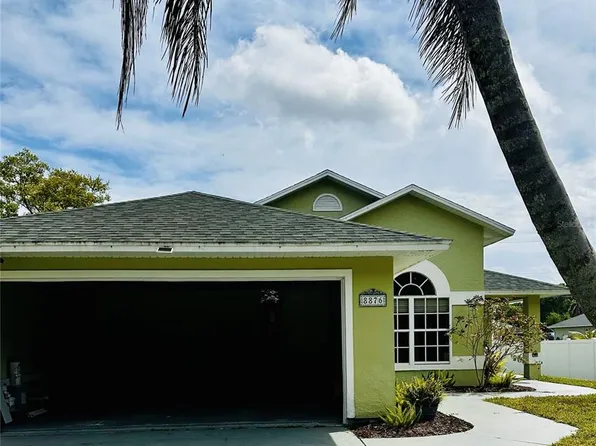 8876 104th Ct, Vero Beach, FL 32967