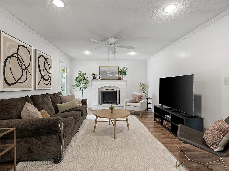 3601 Bridge Manor Dr — Photo 6