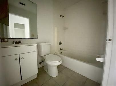 5th image of 2032 SW 69th Dr #1-14773751