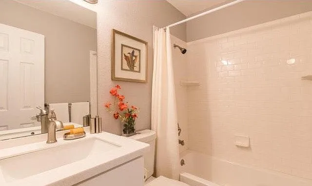 1319 Alpine Ave #32 — Photo 8