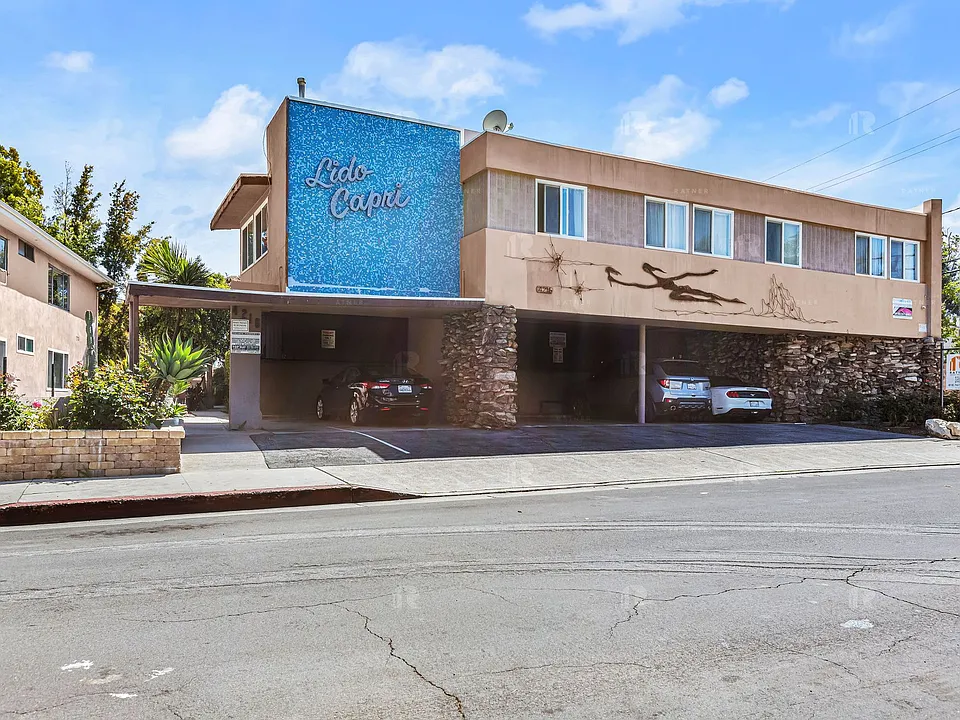 (An/Ti/Yo:B) 4216 Mary Ellen Avenue