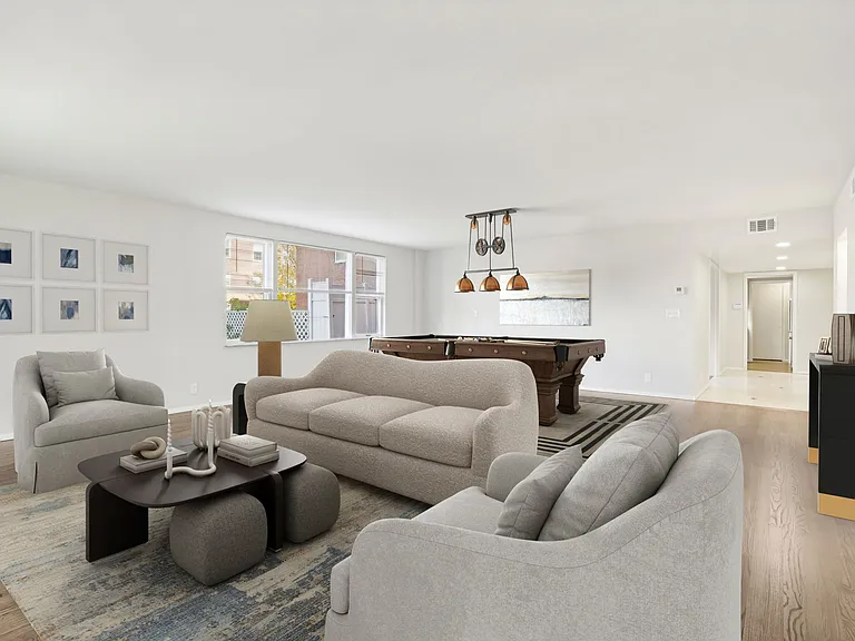 Embassy House Apartments — Photo 26