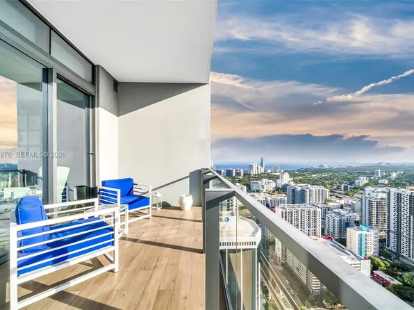 88 SW 7th St APT 4004, Miami, FL 33130