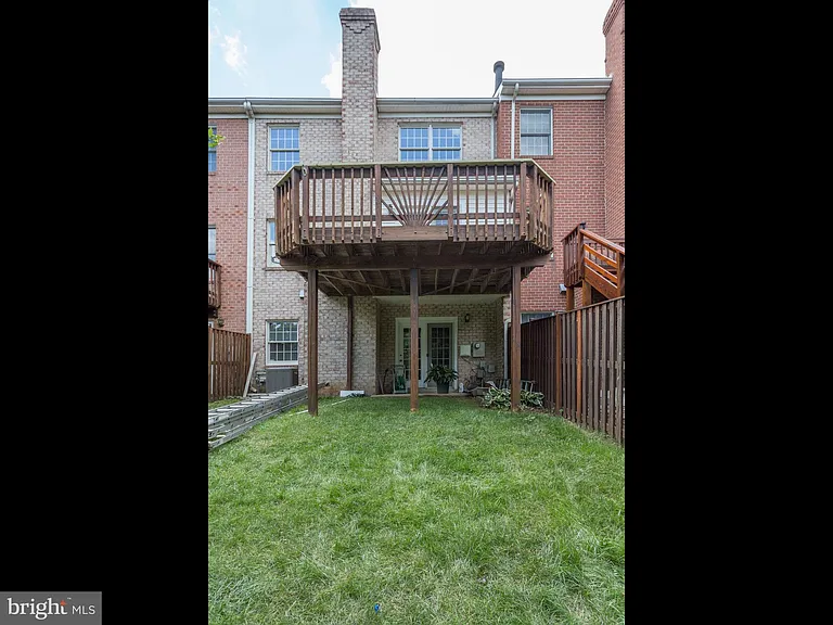 8104 Madrillon Ct — Photo 7