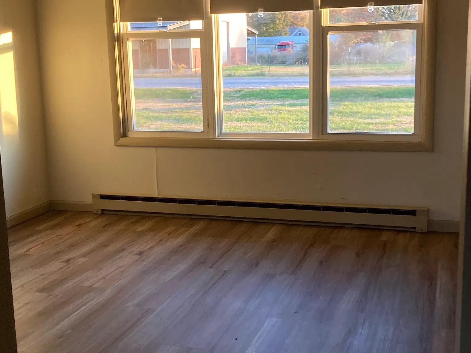 2 bed, 700 sqft, $700 — Photo 2
