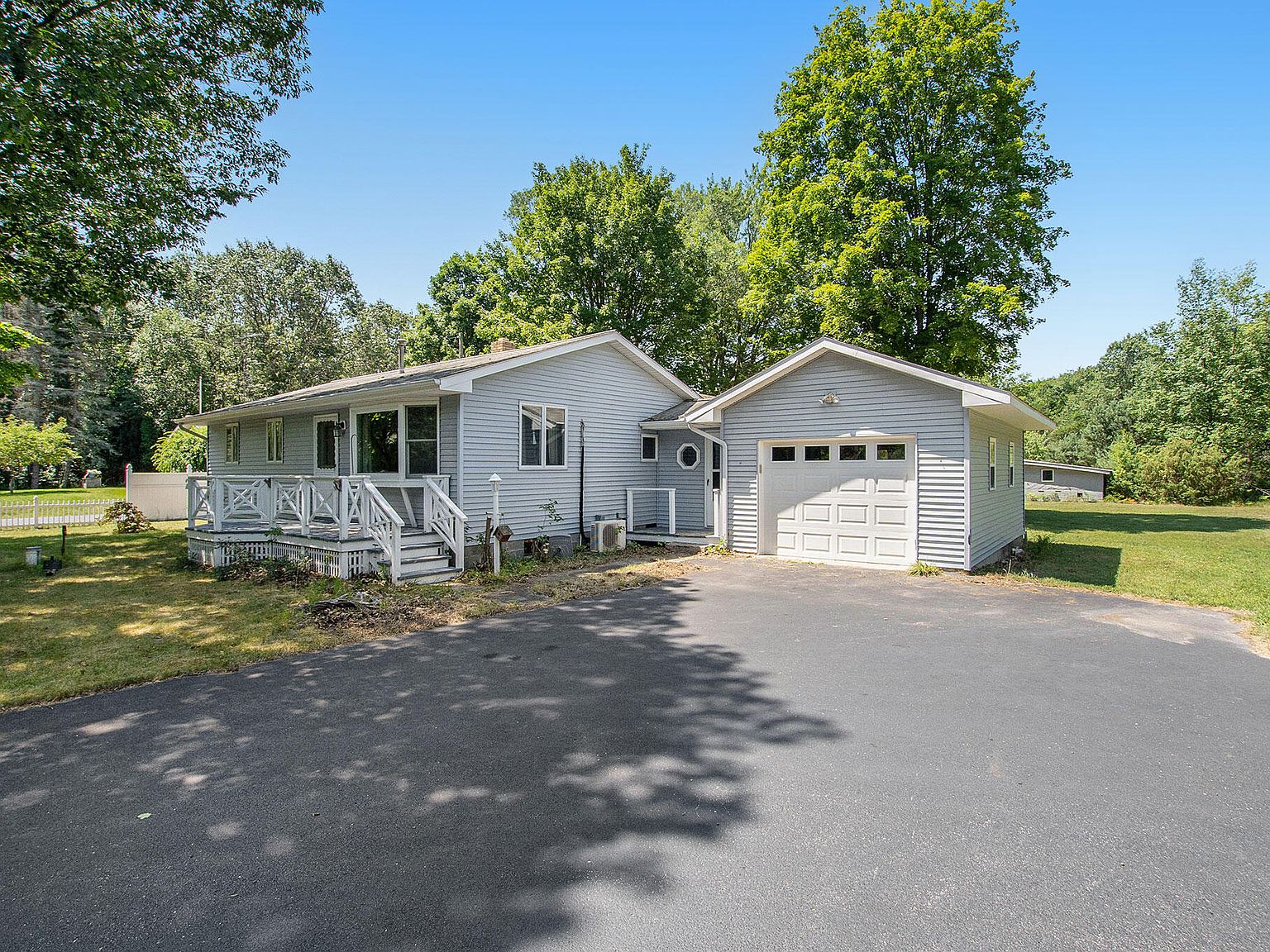 3031 N Jebavy Dr, Ludington, MI 49431 Zillow