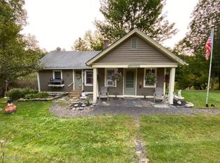 4 River Rd, Savoy, MA 01256