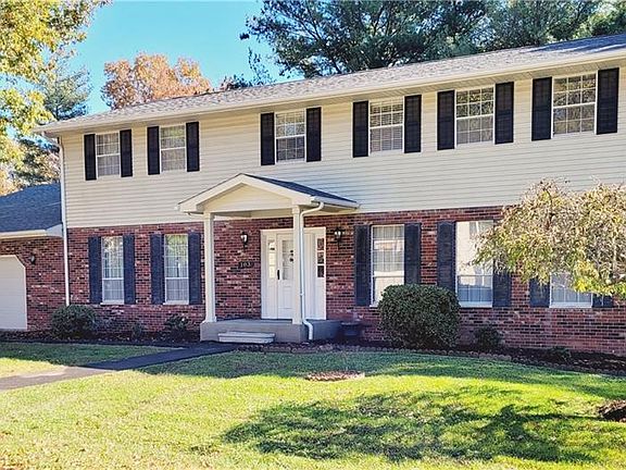2nd image of 103 Wedgewood Dr