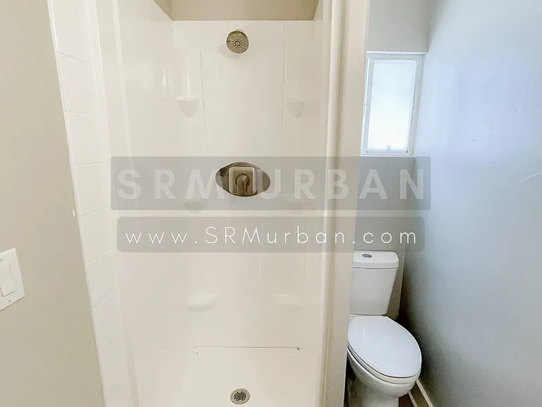418 W Date St — Photo 7