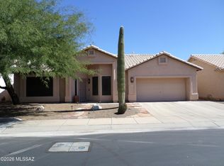 9006 N Willeta Dr, Tucson, AZ 85743