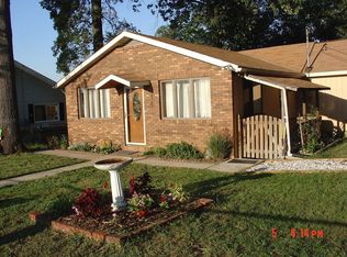 1403 Woodland Beach Rd, Pasadena, MD 21122