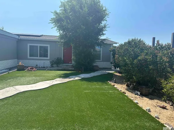 305 Sugar Hill Dr, Sun Valley, NV 89433