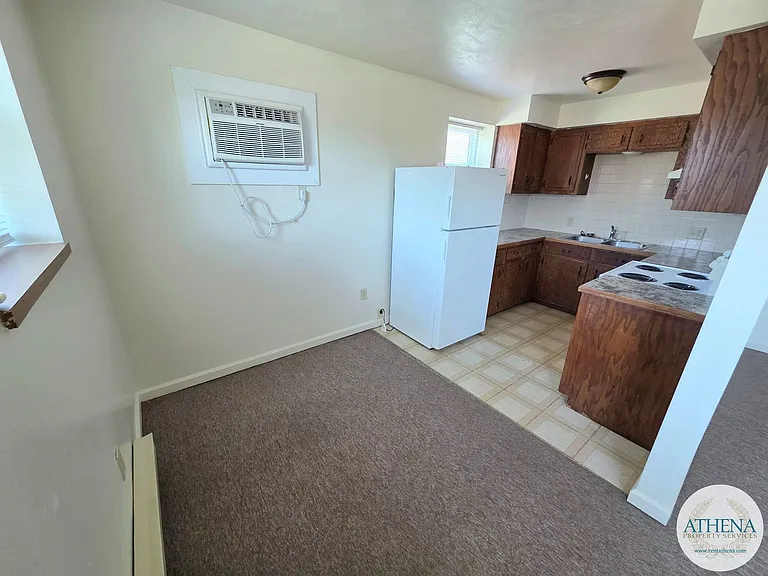 25 Village Dr — Photo 8