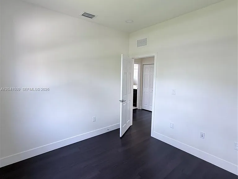 268 SE 31st Ave — Photo 19