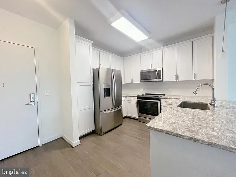 9450 Silver King Ct #304 — Photo 24