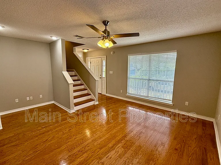 2121 Pin High Dr — Photo 4