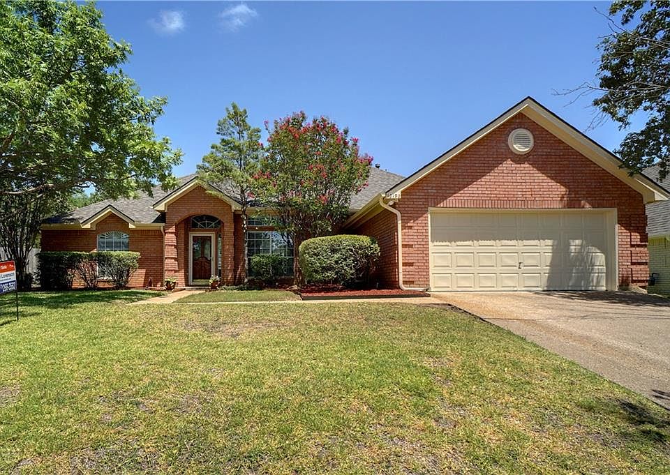 1st image of 10190 Meadowcrest Dr