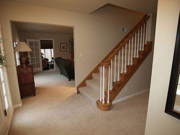 Spacious Foyer