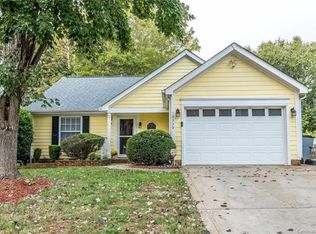 10330 Ashley Farm Dr, Matthews, NC 28105