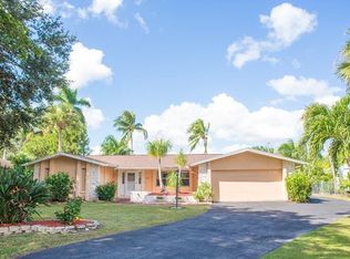 296 Broadview Dr, Fort Myers, FL 33905