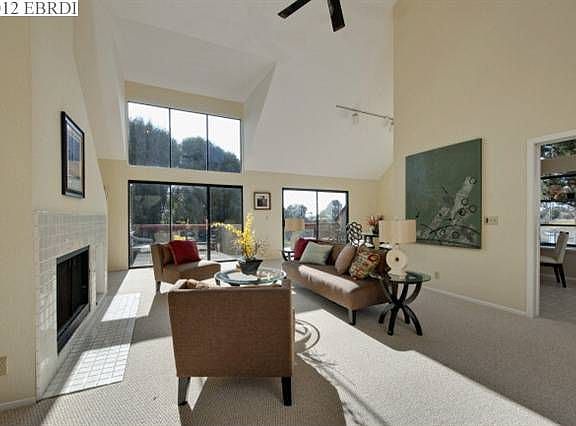 4th image of 3271 Southridge Dr
