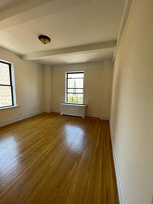 Rented by JMG Properties | media 35