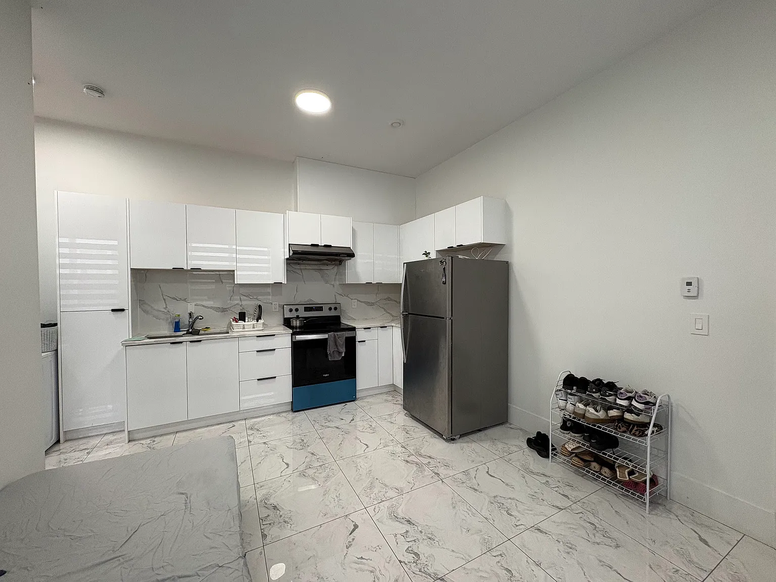 2 bed, 750 sqft, $1,650 — Photo 2