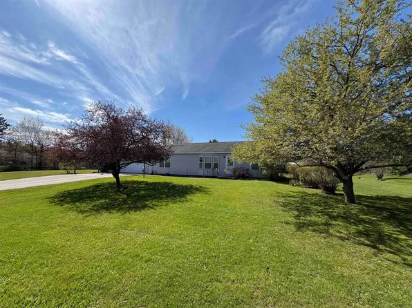 4235 Buzzell Rd, Gladwin, MI 48624