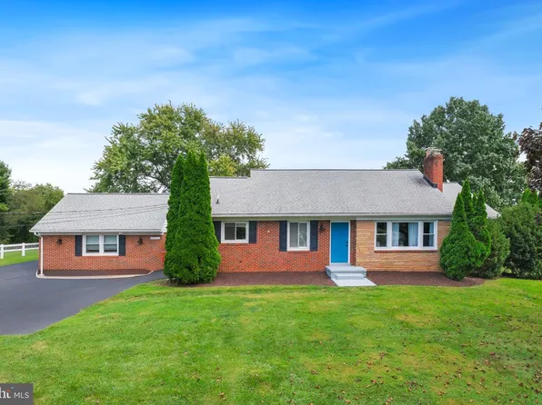 25223 Oak Dr, Damascus, MD 20872
