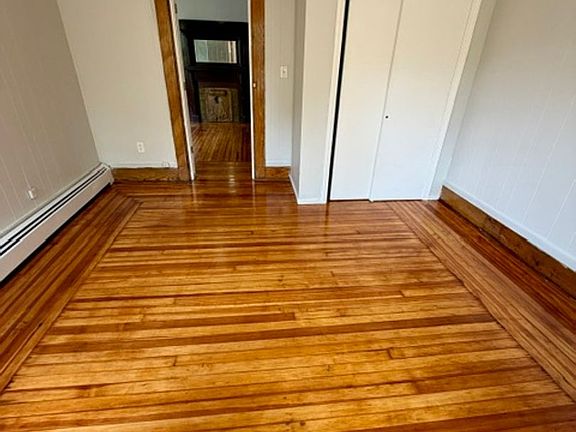 4th image of 42-44 Carmel St #2