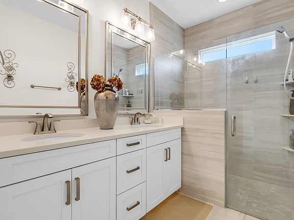 5th image of 8618 Brooklin Pl