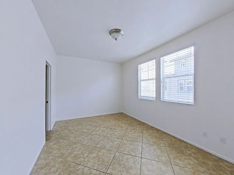 16911 Bixby St #21 — Photo 20