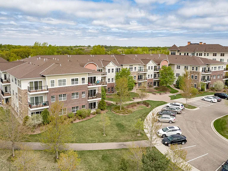 Highland Shores Apartments — Photo 7