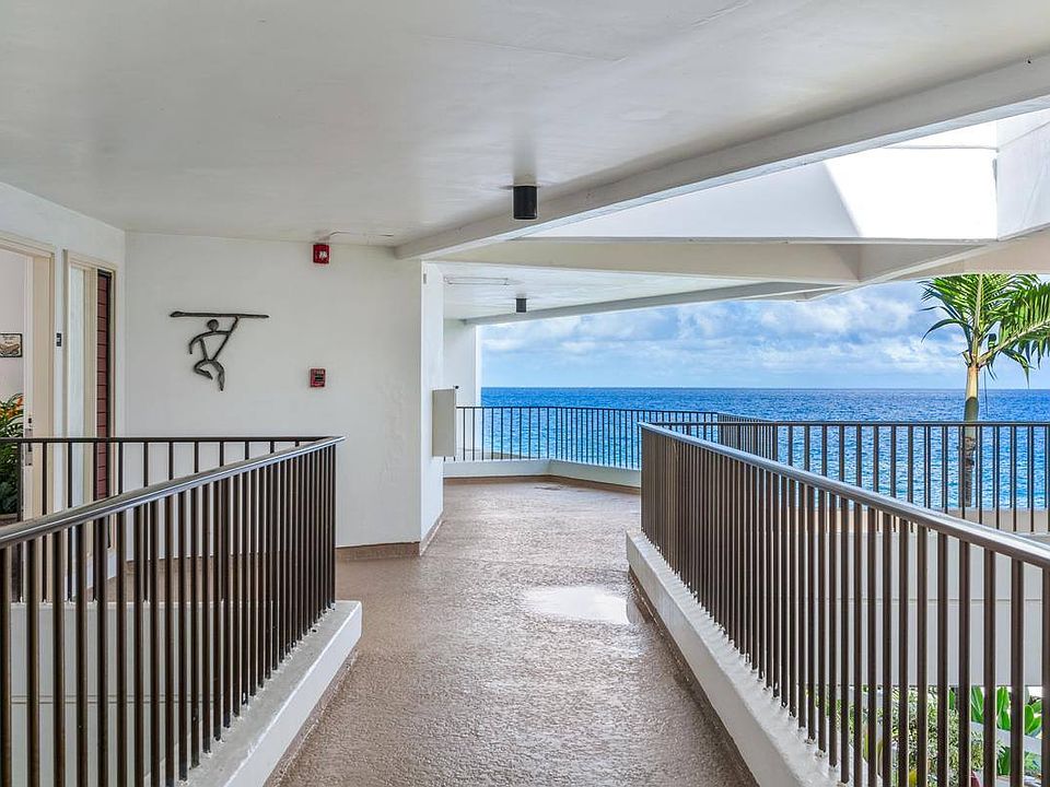 1st image of 75-6040 Alii Dr #207