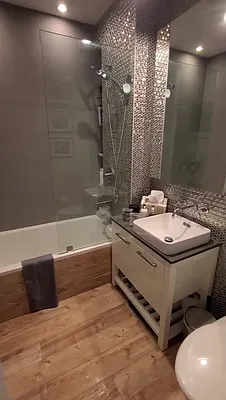 Rented by The KCI Group | media 99