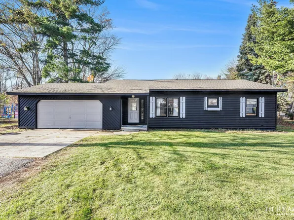 2027 Joan Ave NE, Grand Rapids, MI 49505