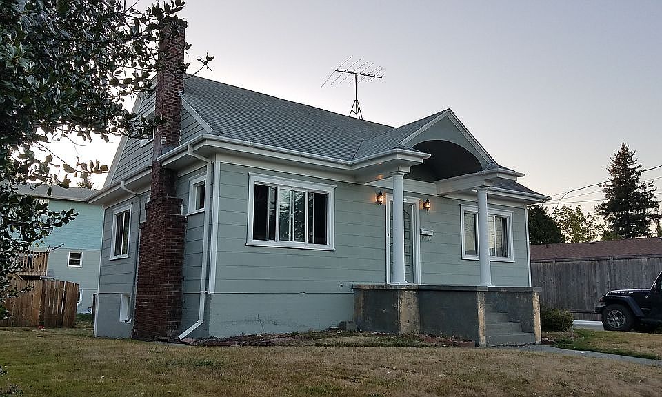 1st image of 934 N Alder St