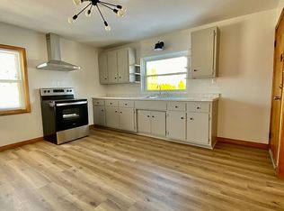 1960 W 27th St, Erie, PA 16508