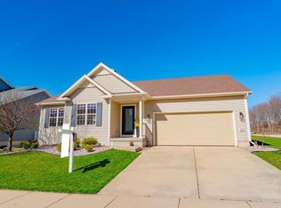 510 Lisa Ann Dr, Madison, WI 53718