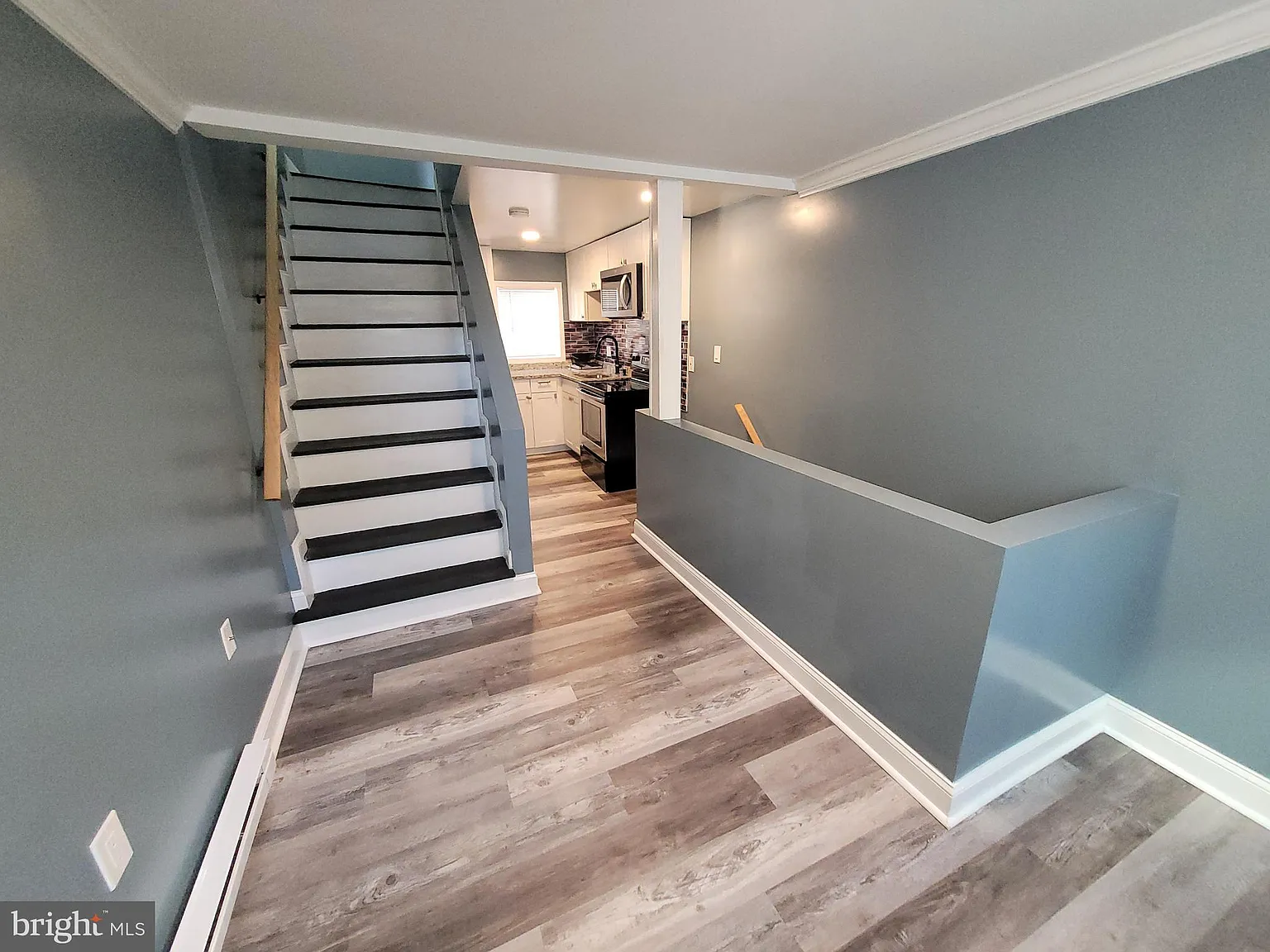1 bed, 528 sqft, $1,300 — Photo 3