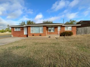 3831 NW Bell Ave, Lawton, OK 73505