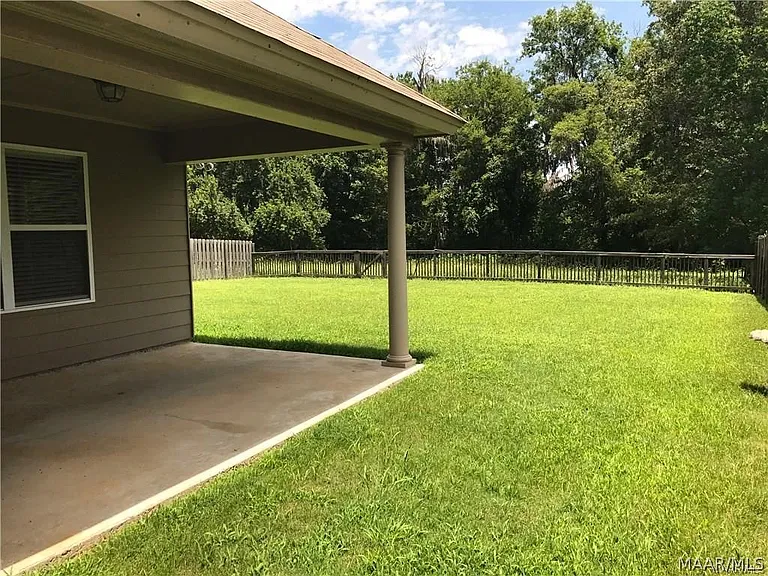 3912 Claiborne Cir — Photo 14