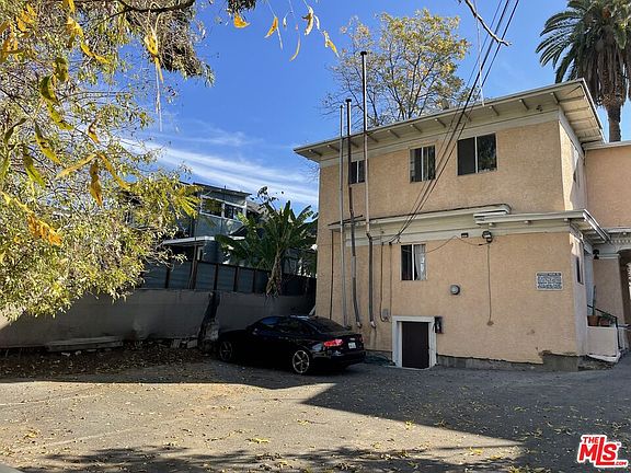 4th image of 127 N Burlington Ave